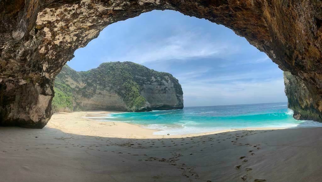 PANTAI KELINGKING (BALI)